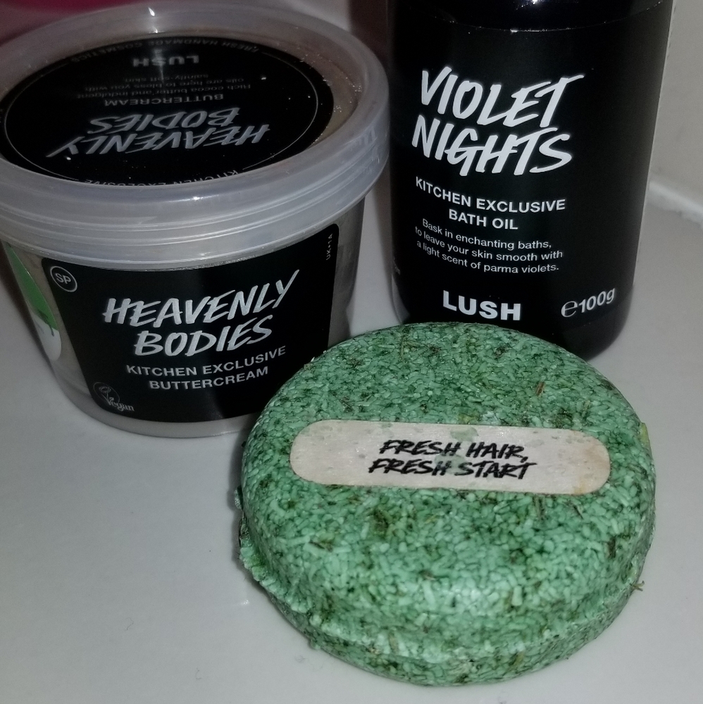 SOLD Lush kitchen buttercream